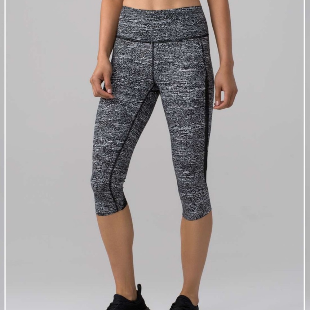 Lululemon Pace Perfect Crop Leggings Size 4